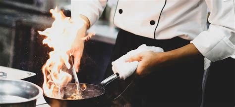 Top Tips for Creating Gourmet Meals in Your Home Kitchen